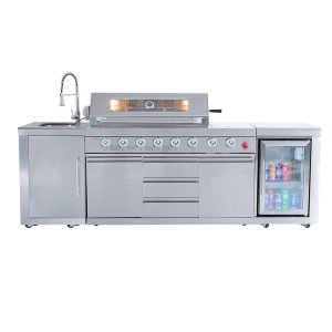 outdoor kitchen entertainment setup