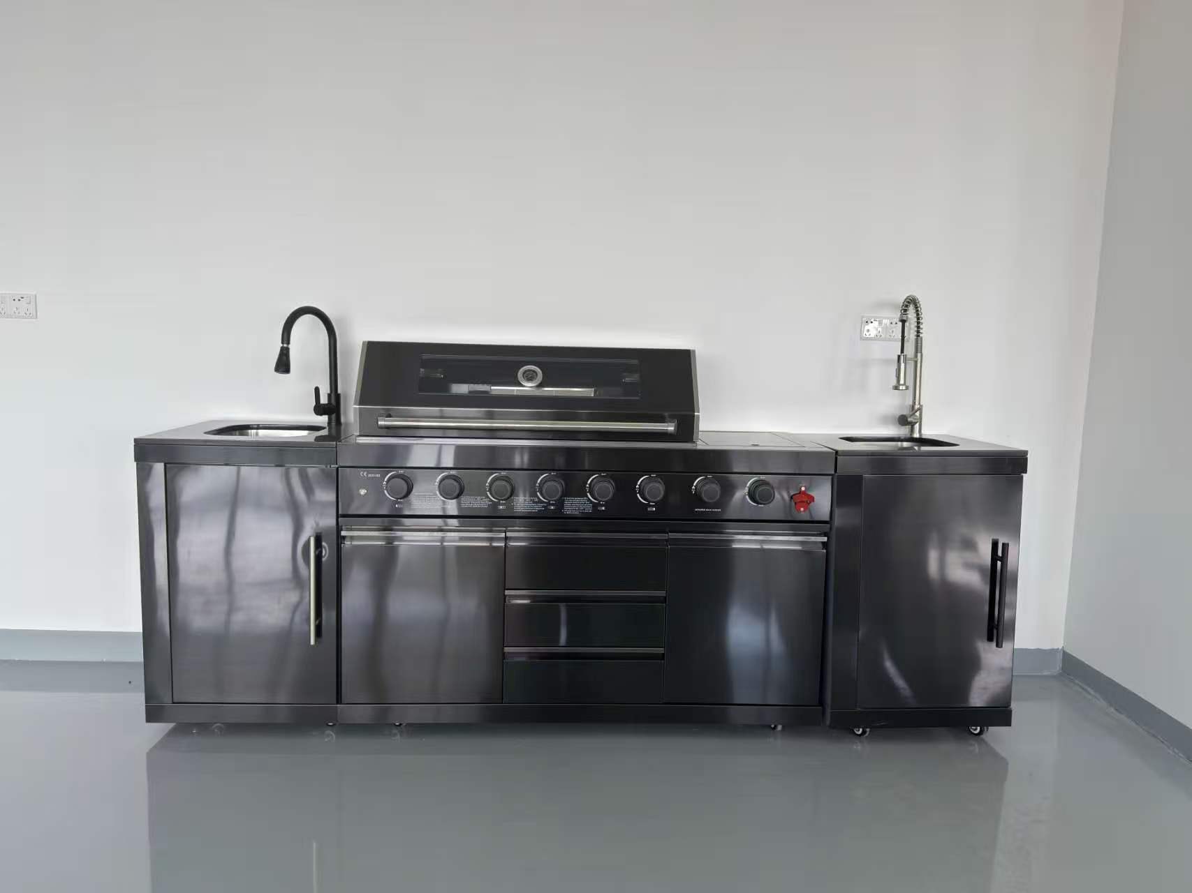 Outdoor Kitchen Storage Solutions