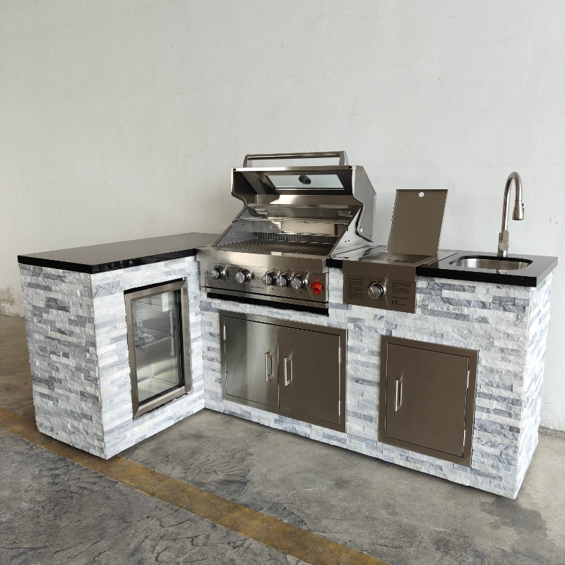 Outdoor Kitchen Manufacturer